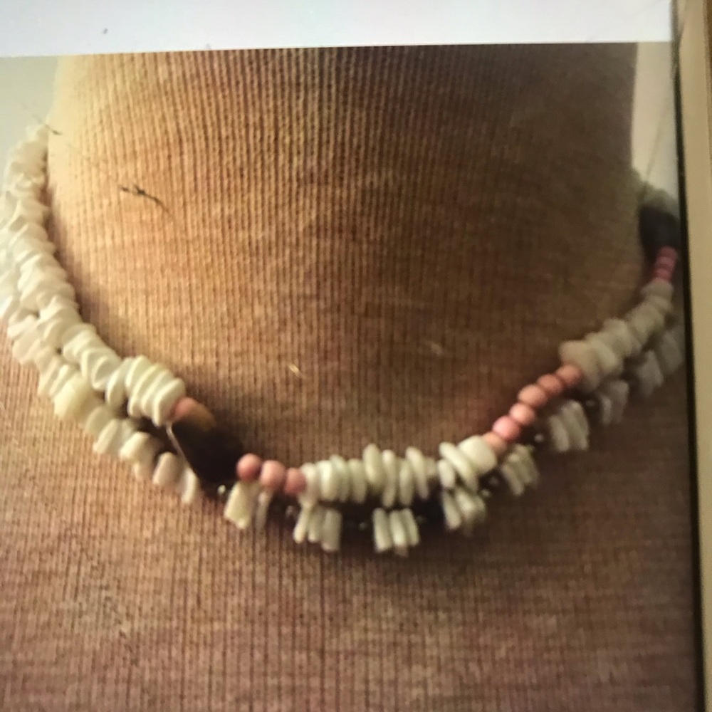 VTG : 2pcs sets of Hawaiian authentic puka shells jewelry necklaces. - Picture 2 of 3